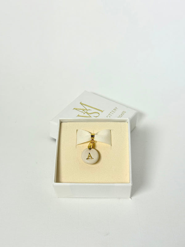 Medallas personalizadas una inicial sin cadena